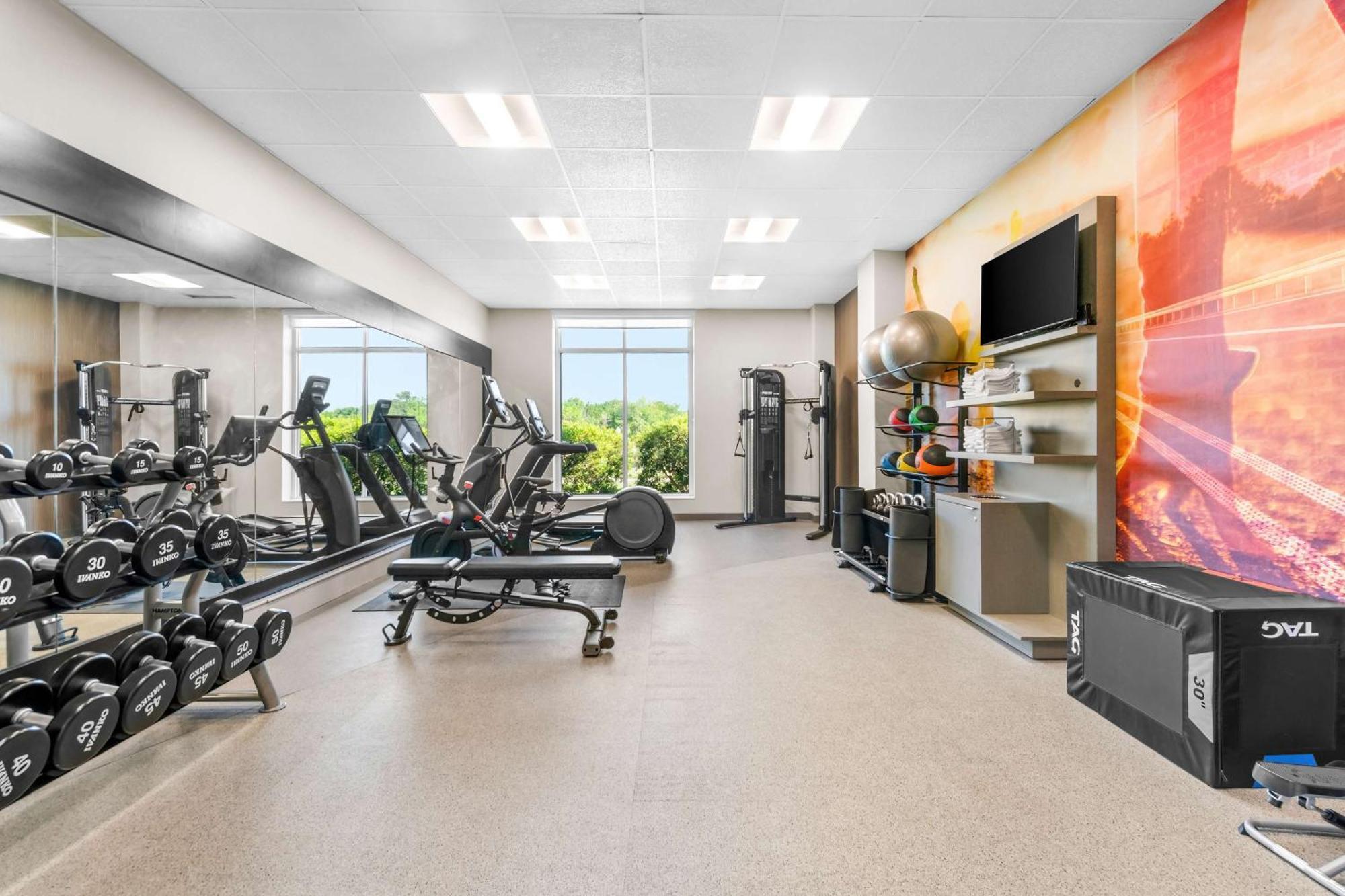 Hilton Garden Inn Suffolk Riverfront Extérieur photo